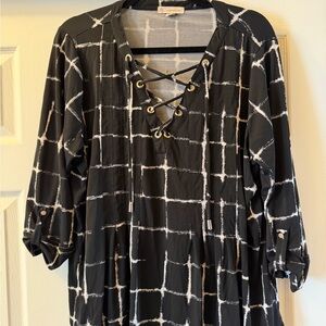Dress Barn Black and White Dress Top